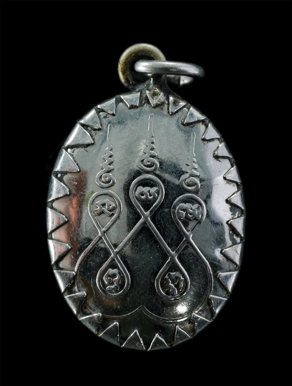 2Sep24 (193)ย.jpg - ล็อกเก็ตหลวงพ่อสิงห์โต ปสันนจิตโต(หลวงพ่อพระครูโสภณคุณาธาร) วัดสาลี ต.สาลี อ.บางปลาม้า จ.สุพรรณบุรี ล็อกเก็ตเก่าสวย สร้างน้อยหายาก น่าเก็บสะสมบูชา | https://kamulet.in.th